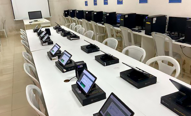 Laboratório de informática FAESDO